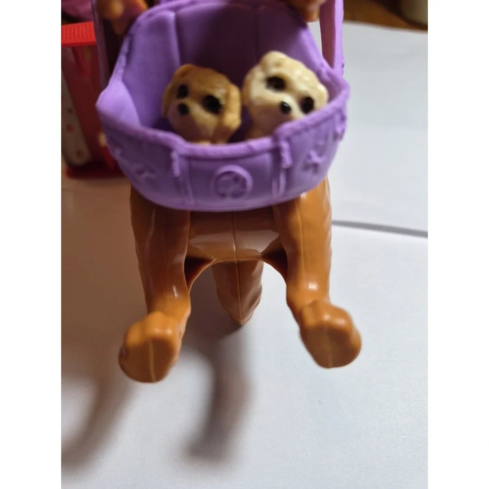 Mattel Barbie Pet Golden Retriever Pregnant Dog Taffy With Newborn Puppy